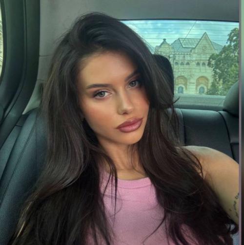 Ilona Korinets
https://www.instagram.com/ilona_korinets
https://www.babepedia.com/babe/Ilona_Korinets