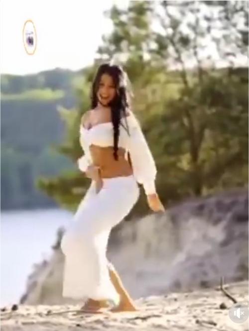 What's the name of this pornstar?