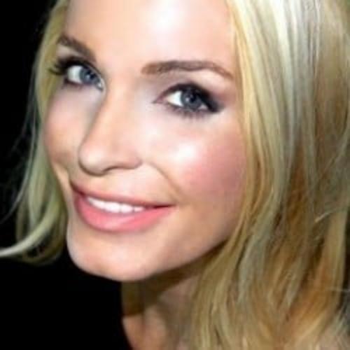 What's the name of this pornstar?