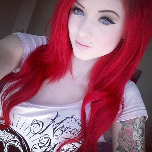 What's the name of this pornstar?