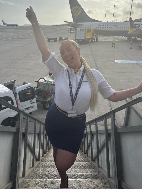 What's the name of this pornstar?