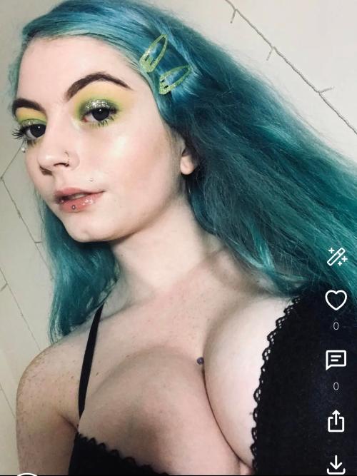 What's the name of this pornstar?