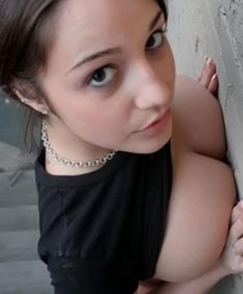 nikki sims (nextdoornikki)