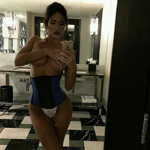 What's the name of this pornstar?