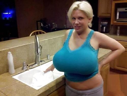 What's the name of this pornstar?