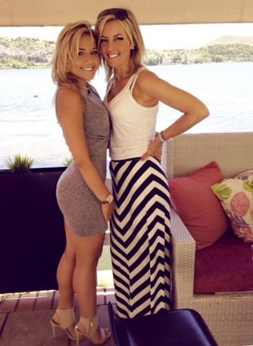 One, two (Mother and Daughter) - http://www.reddit.com/r/RealGirls/comments/2mtnvk/one_two/ - https://www.reddit.com/r/tightdresses/comments/2wnvrl/mother_and_daughter/