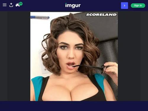 Alexia / Luna Amor http://www.scoreland.com/big-boob-models/Alexya/7865/
