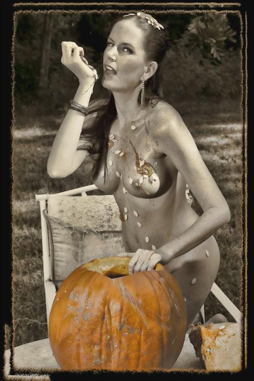 What's the name of this pornstar?