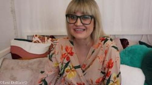 What's the name of this pornstar?