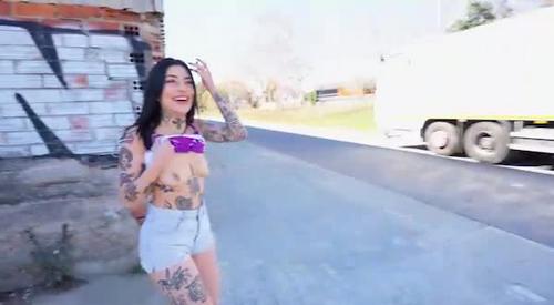 What's the name of this pornstar?