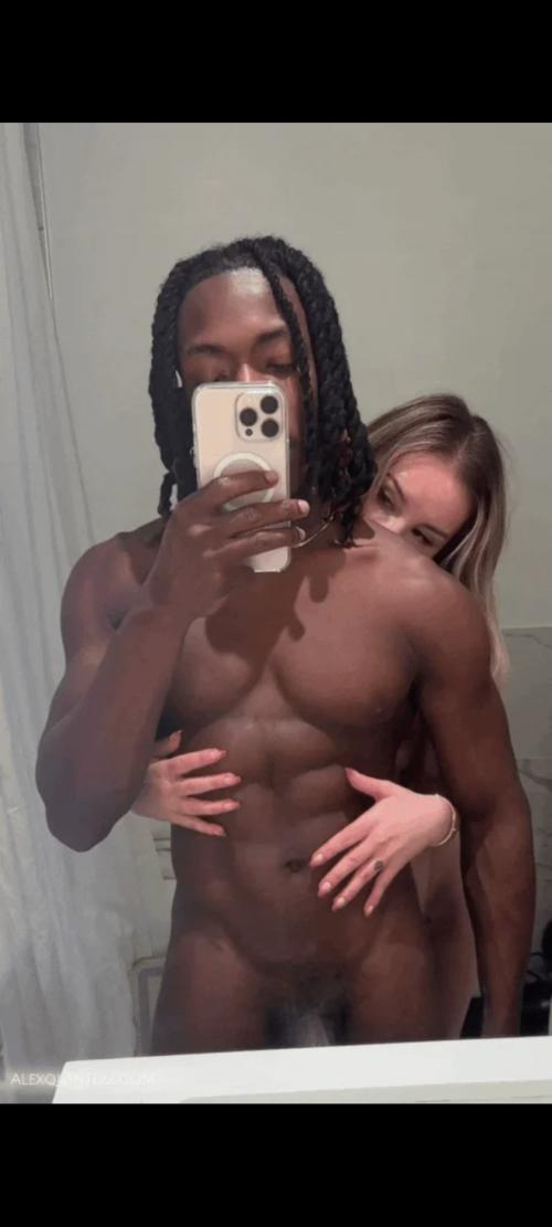 What's the name of this pornstar?