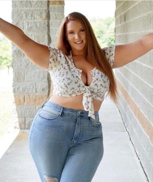 What's the name of this pornstar?