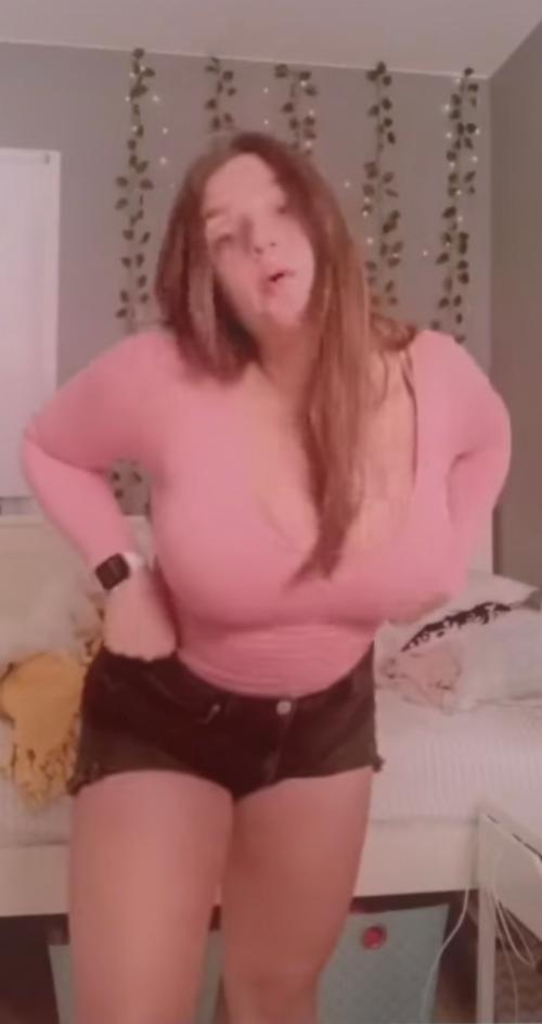 What's the name of this pornstar?