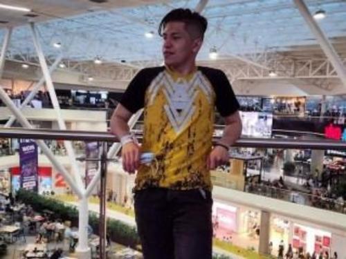 What's the name of this pornstar?