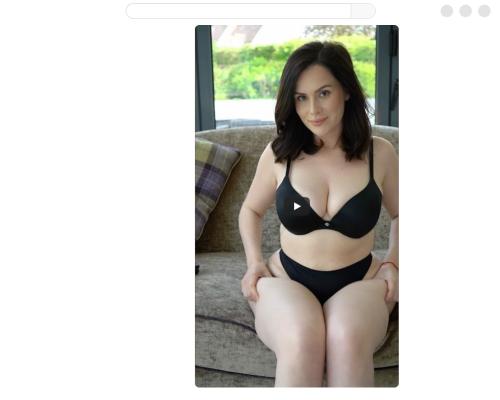 What's the name of this pornstar?