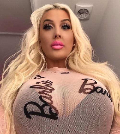 What's the name of this pornstar?