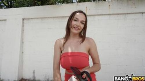 What's the name of this pornstar?