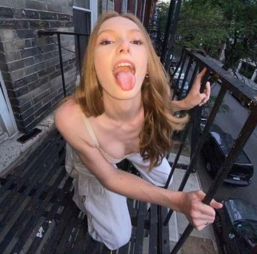 What's the name of this pornstar?