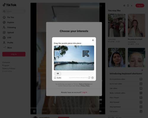 What's the name of this pornstar?