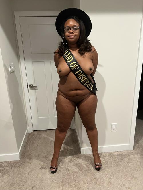 What's the name of this pornstar?