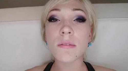 Lily Labeau