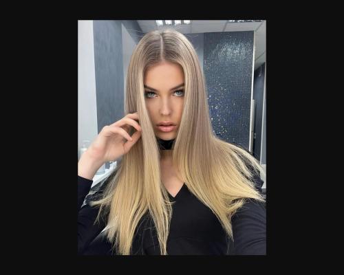 What's the name of this pornstar?