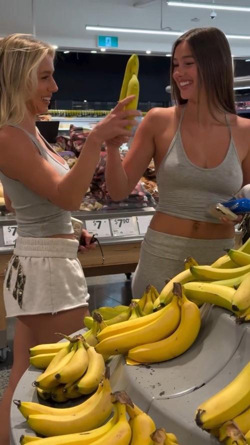 What's the name of this pornstar?