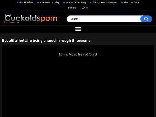 She's known as Ellybabyxoxo