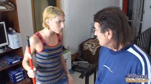 What's the name of this pornstar?