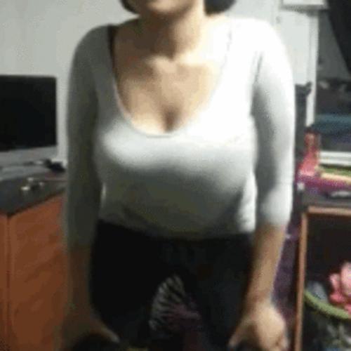 What's the name of this pornstar?