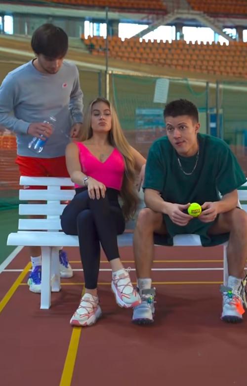 What's the name of this pornstar?