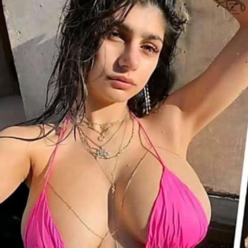 What's the name of this pornstar?