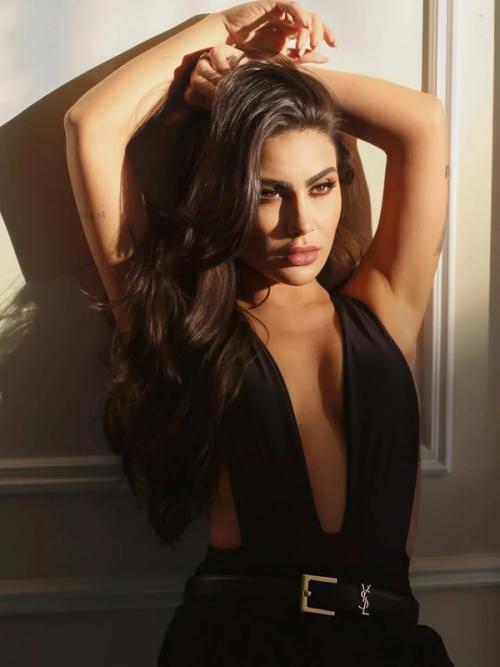 Whats her name? 