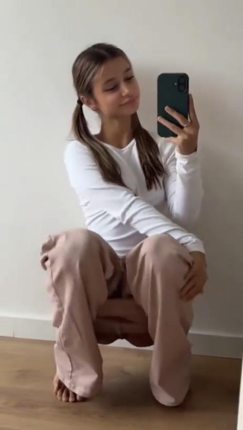 What's the name of this pornstar?