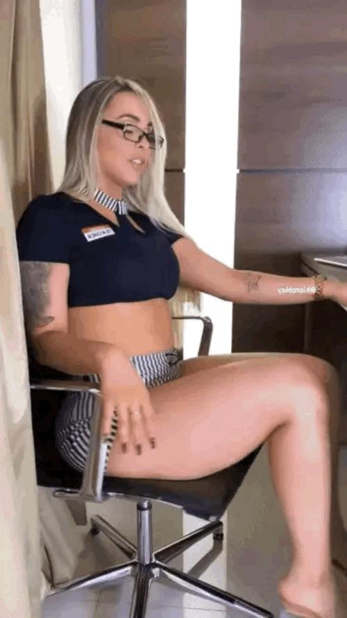 What's the name of this pornstar?