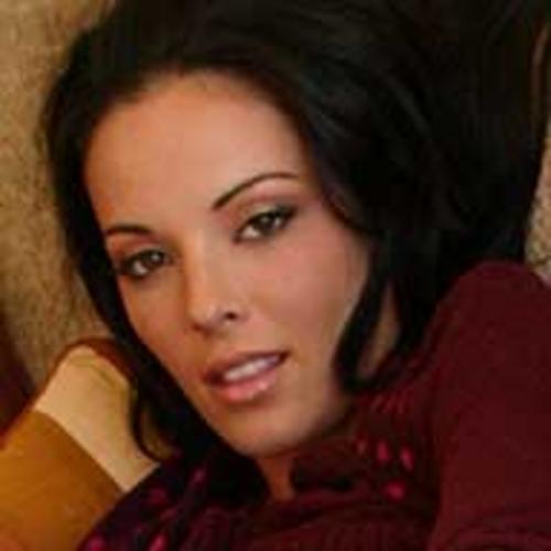 VIDEO - https://ita.xhamster.com/videos/sexy-model-tylar-jacobs-strips-on-the-couch-and-touches-xhUu2CO