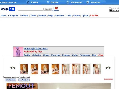 Pale white babe Jenna last name? with nice hard cock