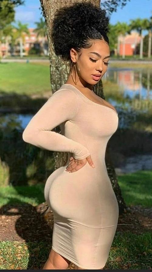 What's the name of this pornstar?