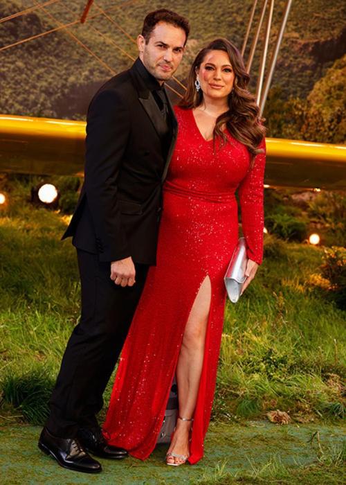 Is that Kelly brooks?