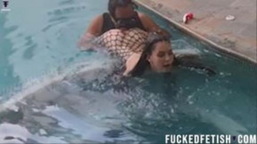 What's the name of this pornstar?