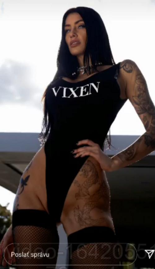 What's the name of this pornstar?