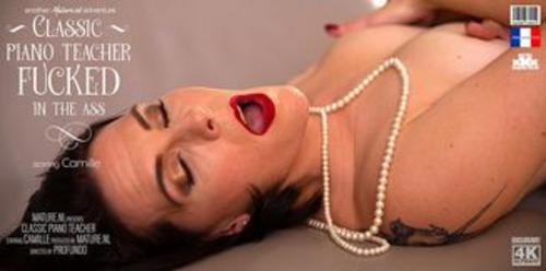 What's the name of this pornstar?