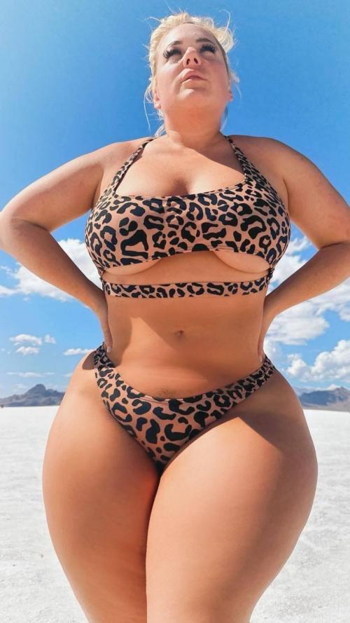 What's the name of this pornstar?