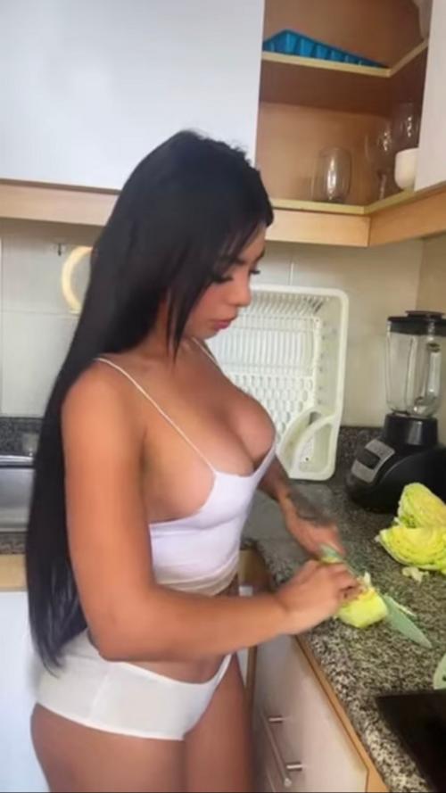 What's the name of this pornstar?