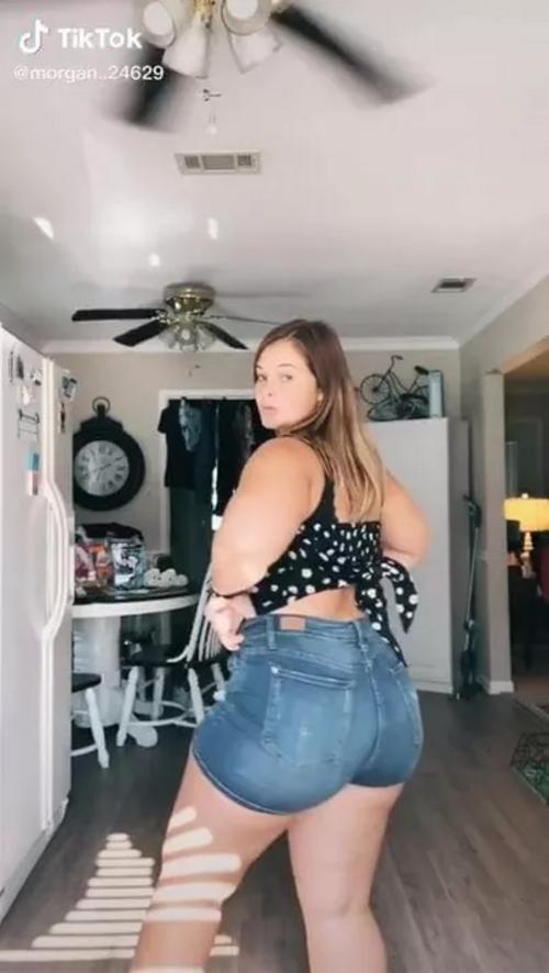 What's the name of this pornstar?