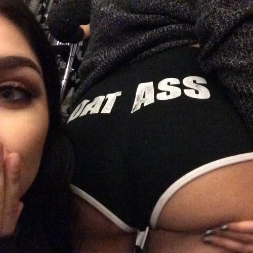 What's the name of this pornstar?