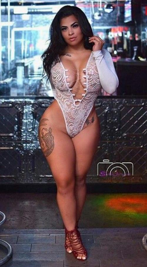 What's the name of this pornstar?