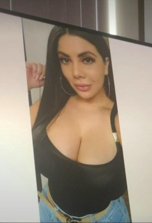 Anyone knows her name?