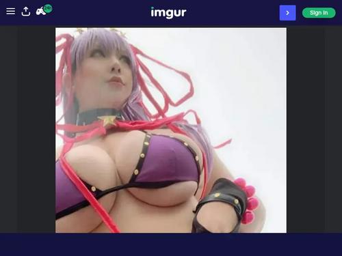 What's the name of this pornstar?