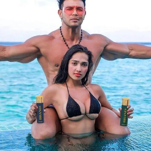 Who is the model with Sahil Khan?